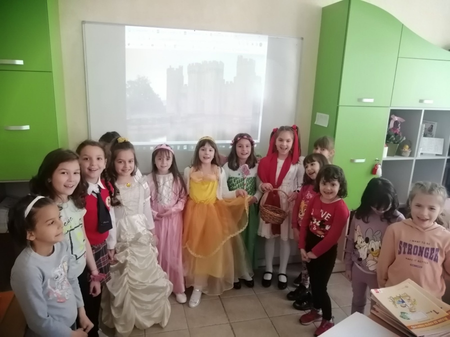 Парад на приказните герои