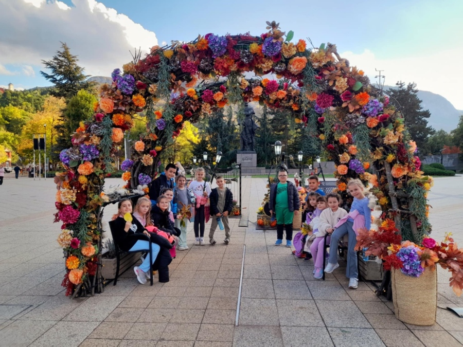 Есенни приключения с групата по туризъм