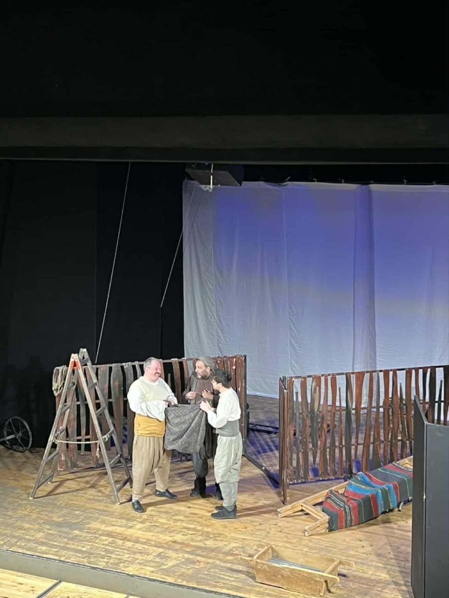 Театрална постановка „Неволята“   