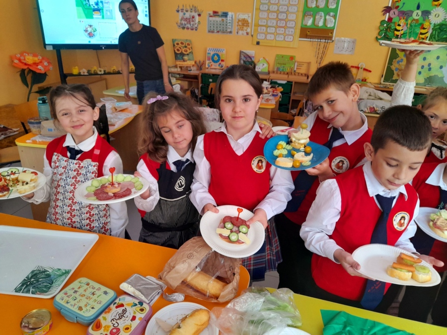 В кухнята с родители – вкусен урок в 1.а клас